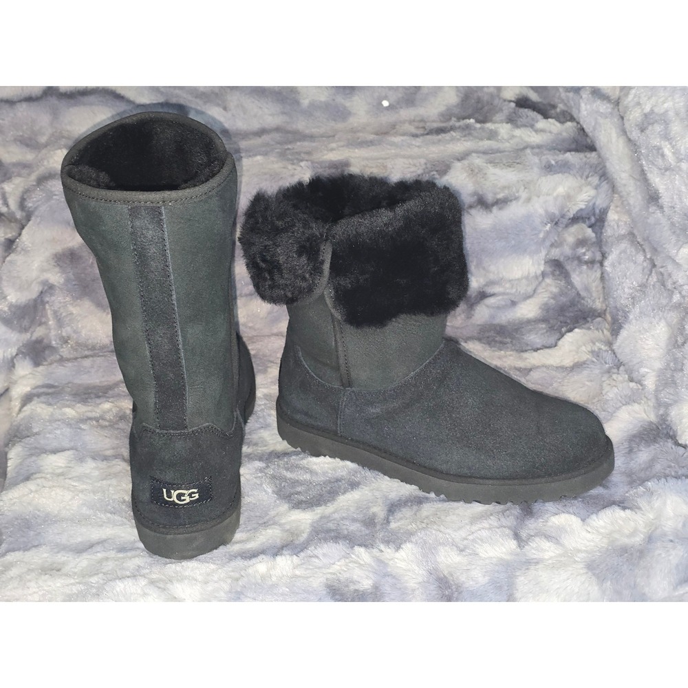 NEW UGG Classic Michelle Boots Black Suede Sheepskin Lined‎ Women's Size 5
